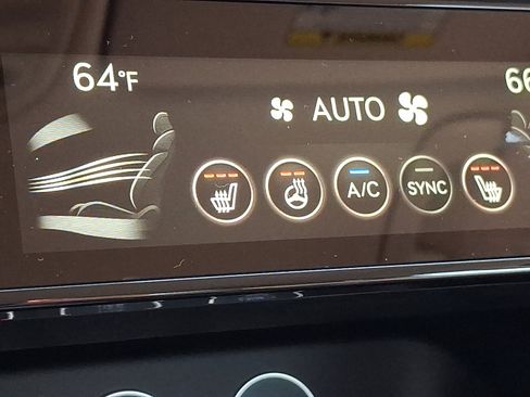 Certified 2026 Genesis G70 2.5T AWD/4WD image 24