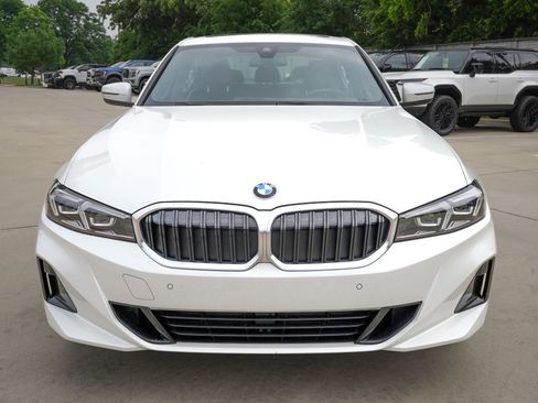 Used 2025 BMW 330i xDrive Sedan AWD/4WD image 2