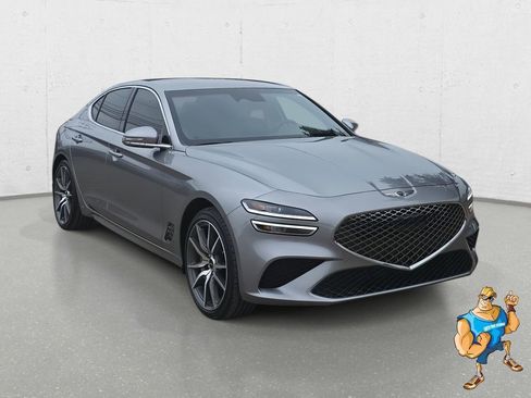 Used 2026 Genesis G70 2.5T image 3