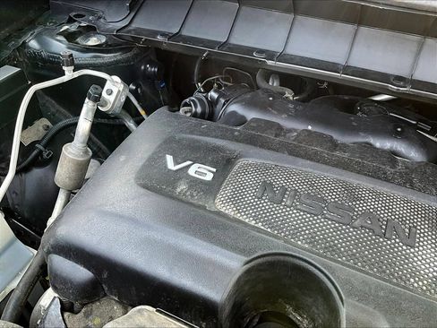 Used 2023 Nissan Pathfinder SL AWD/4WD image 34
