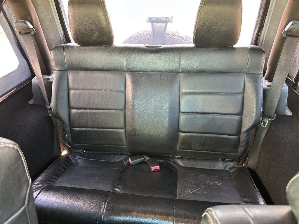 Used 2012 Jeep Wrangler Sahara w/ Connectivity Group AWD/4WD image 16