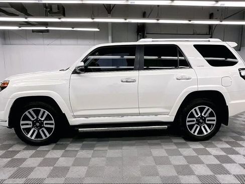 Used 2022 Toyota 4Runner Limited AWD/4WD image 13