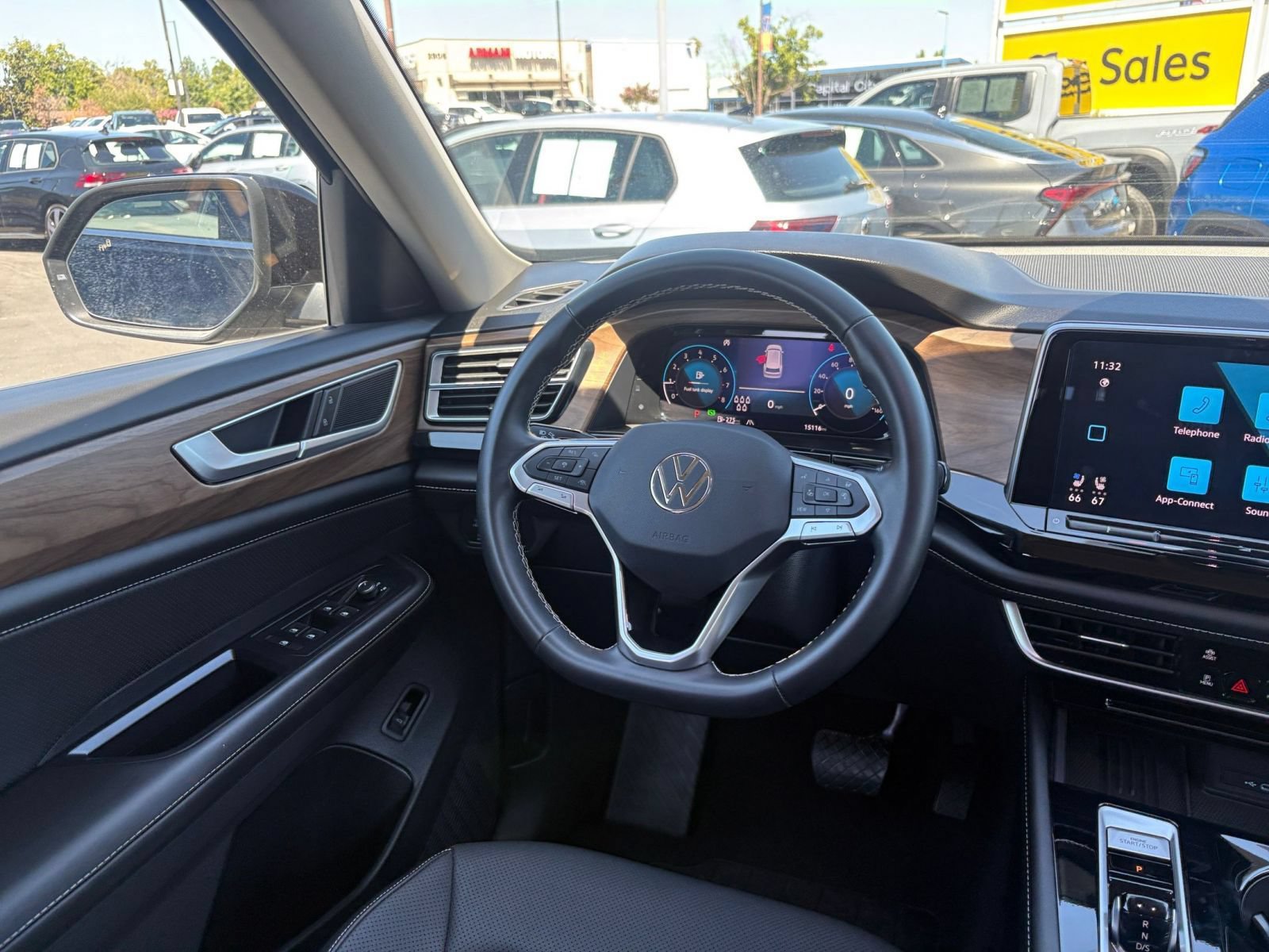 Used 2026 Volkswagen Atlas SE FWD image 37