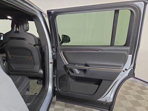 Used 2024 Rivian R1S Adventure AWD/4WD image 19