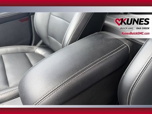 Used 2025 Ford Escape Platinum AWD/4WD image 30