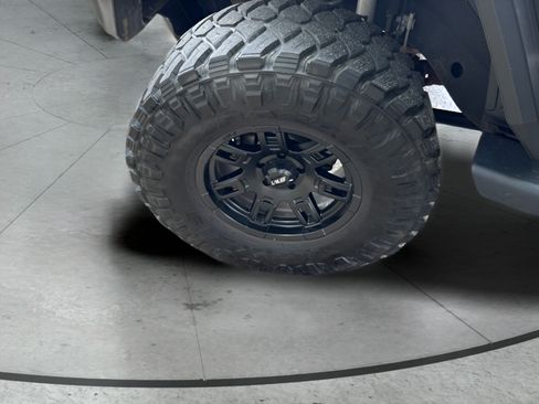 Used 2017 Jeep Wrangler Unlimited Sport w/ Quick Order Package 24S AWD/4WD image 36