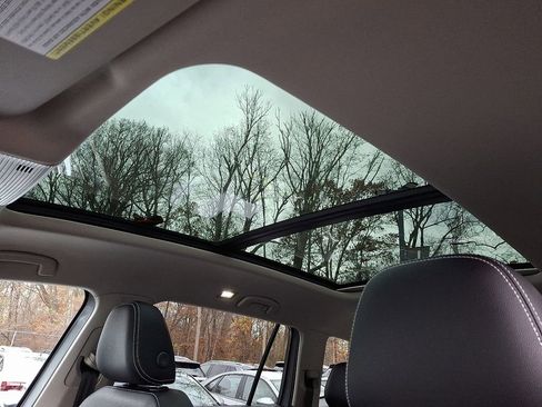 New 2026 Volkswagen Atlas SE image 10