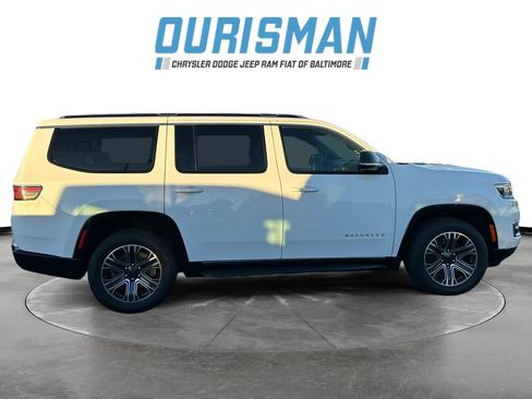 Used 2023 Jeep Wagoneer Series II image 7