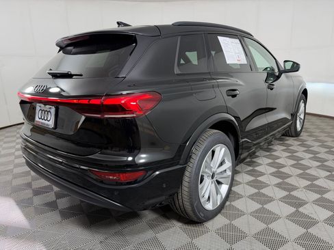 Used 2025 Audi Q6 e-tron Premium Plus w/ Premium Plus RWD image 9
