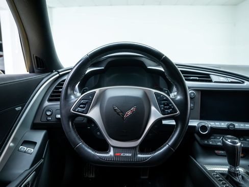 Used 2017 Chevrolet Corvette Z06 RWD image 12