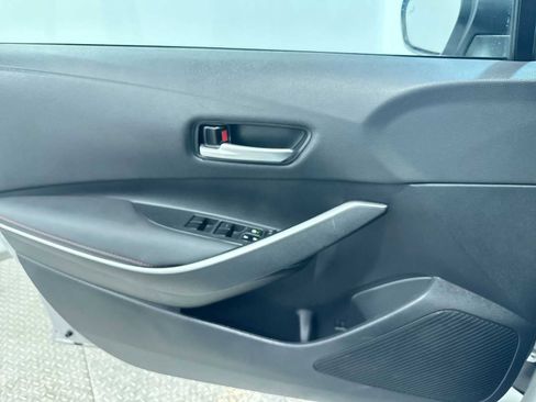 Used 2023 Toyota Corolla SE w/ SE Premium Package image 28