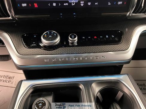 New 2026 Ford Expedition Max Platinum w/ Stealth Appearance Package AWD/4WD image 52