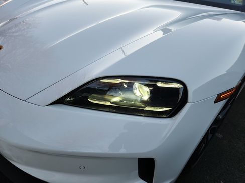 New 2025 Porsche Taycan image 26