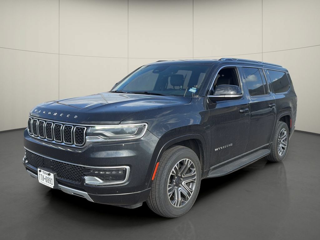 Used 2024 Jeep Wagoneer L Series II RWD image 3