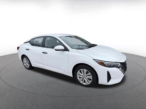 Used 2025 Nissan Sentra S image 2