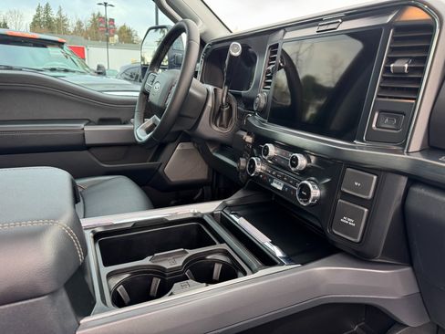 Used 2025 Ford F350 Lariat w/ Lariat Ultimate Package image 19