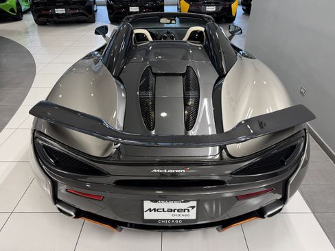 Used 2018 McLaren 570S Spider image 7