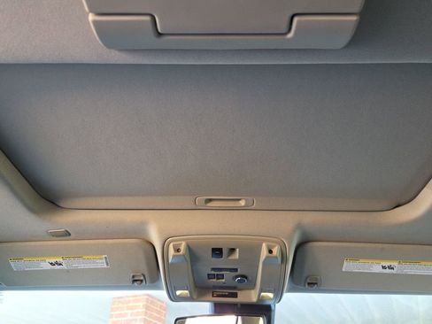 Used 2020 GMC Yukon Denali w/ Open Road Package image 15