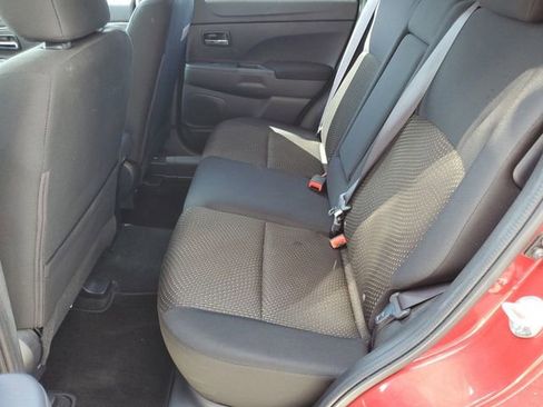 Used 2016 Mitsubishi Outlander Sport ES image 28
