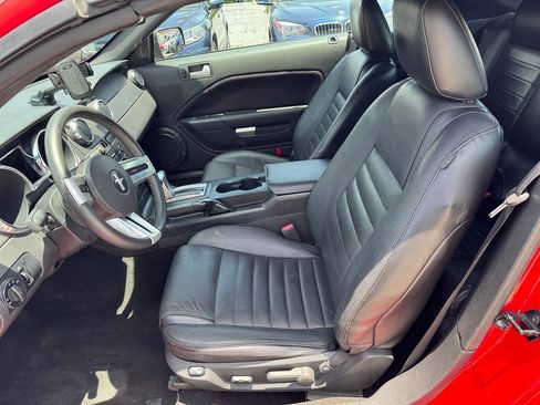 Used 2006 Ford Mustang GT Premium RWD image 12