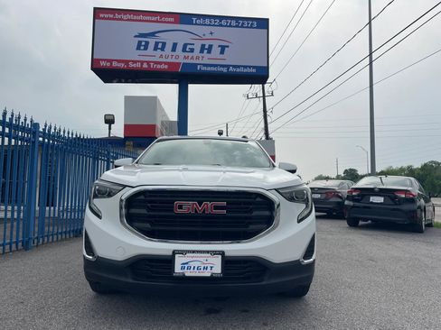 Used 2019 GMC Terrain SLE w/ Driver Convenience Package FWD image 1