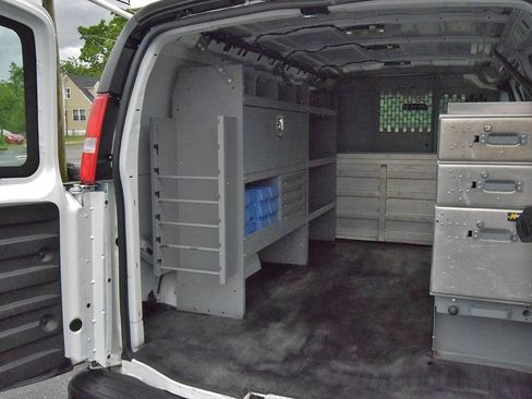 Used 2019 GMC Savana 2500 image 11