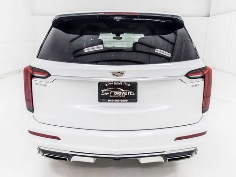 Used 2021 Cadillac XT6 Premium Luxury FWD image 7
