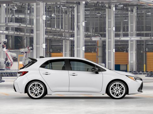New 2026 Toyota Corolla SE FWD image 12