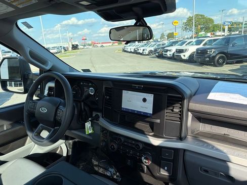 Used 2025 Ford F450 XL w/ XL Chrome Package AWD/4WD image 14