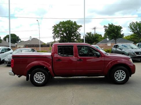 Used 2018 Nissan Frontier SV RWD image 5