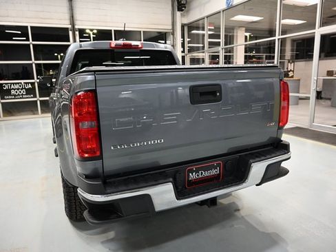 Used 2021 Chevrolet Colorado LT w/ LT Convenience Package image 6