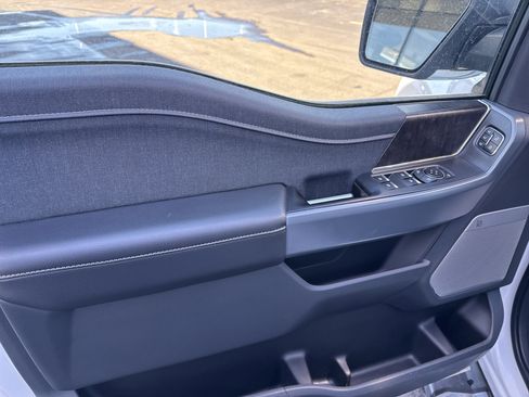 Certified 2023 Ford F150 Lariat image 9