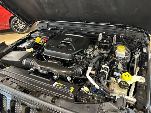 Used 2022 Jeep Wrangler Unlimited Sport AWD/4WD image 45