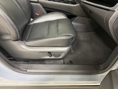 Used 2023 Nissan Rogue SL w/ SL Premium Package image 23