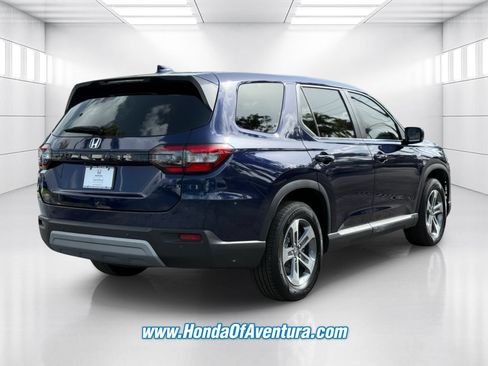 Certified 2025 Honda Pilot EX-L image 5