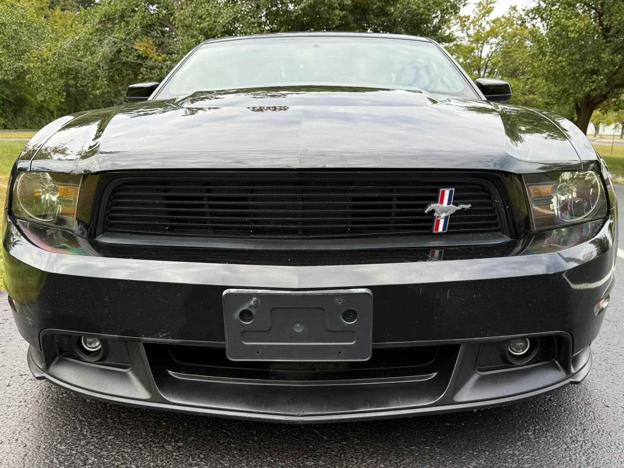 Used 2012 Ford Mustang GT Premium RWD image 3