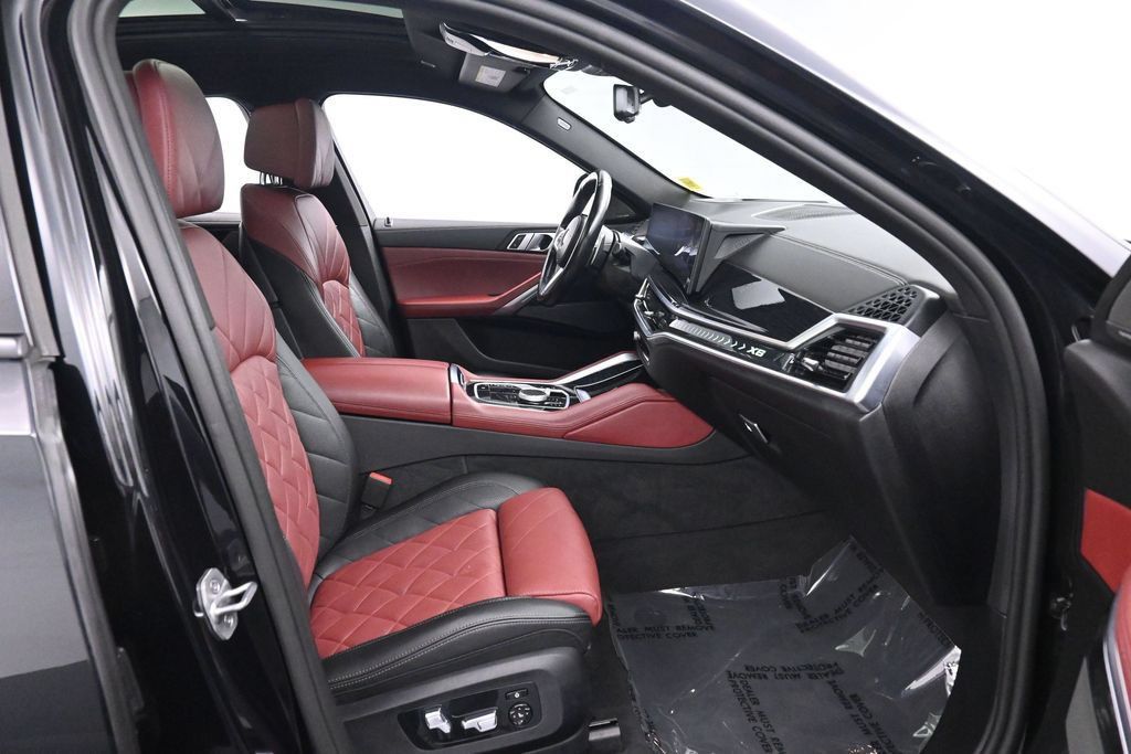 Used 2024 BMW X6 xDrive40i w/ Premium Package AWD/4WD image 24