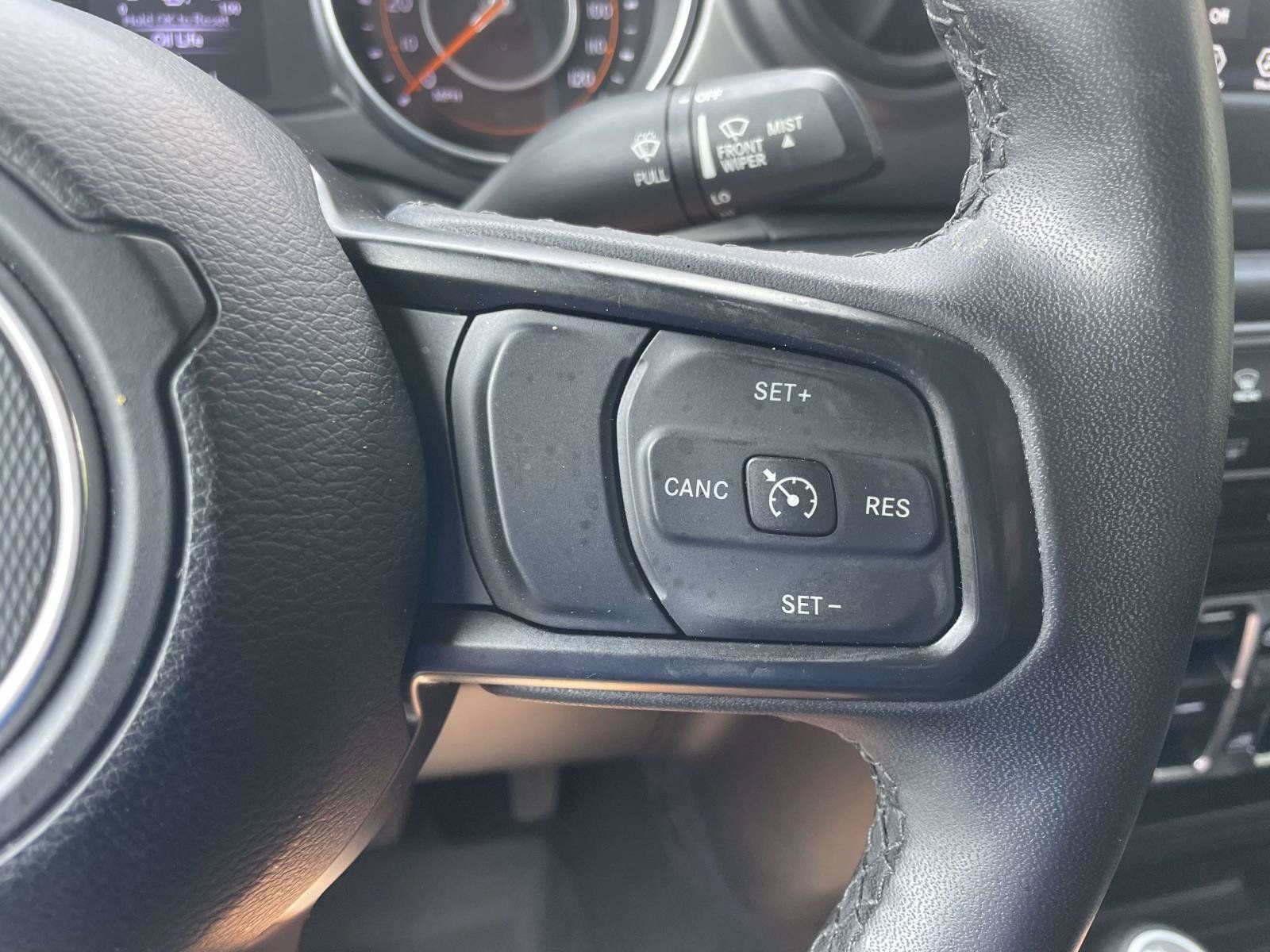 Used 2023 Jeep Gladiator Sport AWD/4WD image 23