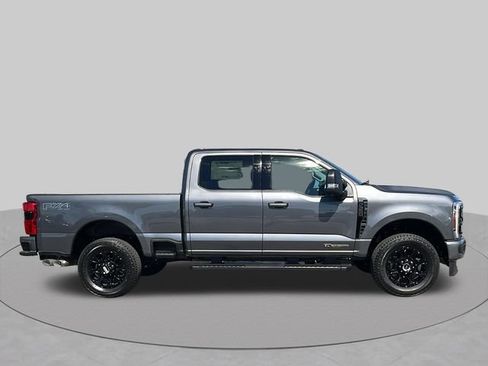 New 2026 Ford F350 XLT w/ XLT Premium Package AWD/4WD image 2