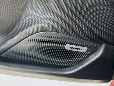 Used 2020 Porsche Taycan 4S image 27