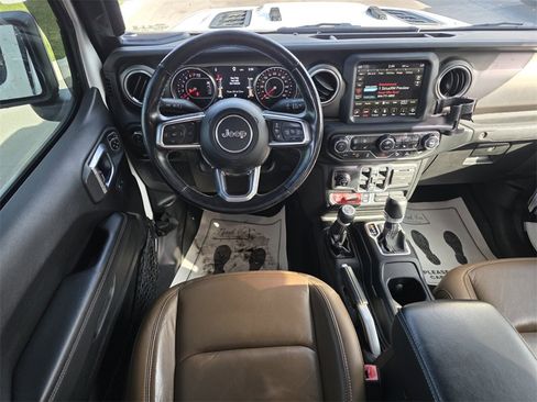 Used 2020 Jeep Gladiator Rubicon image 19