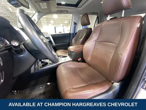 Used 2022 Toyota 4Runner Limited AWD/4WD image 26