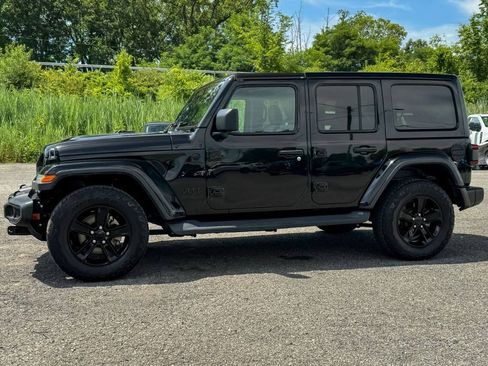 Used 2021 Jeep Wrangler Unlimited Sahara AWD/4WD image 6