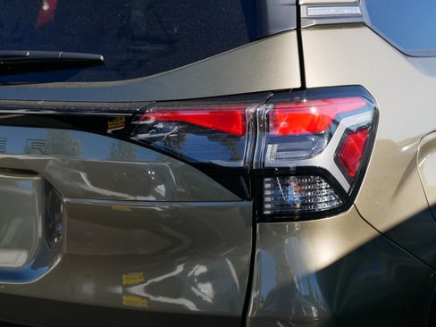 Used 2025 Subaru Forester Limited w/ Popular Package #2 image 17