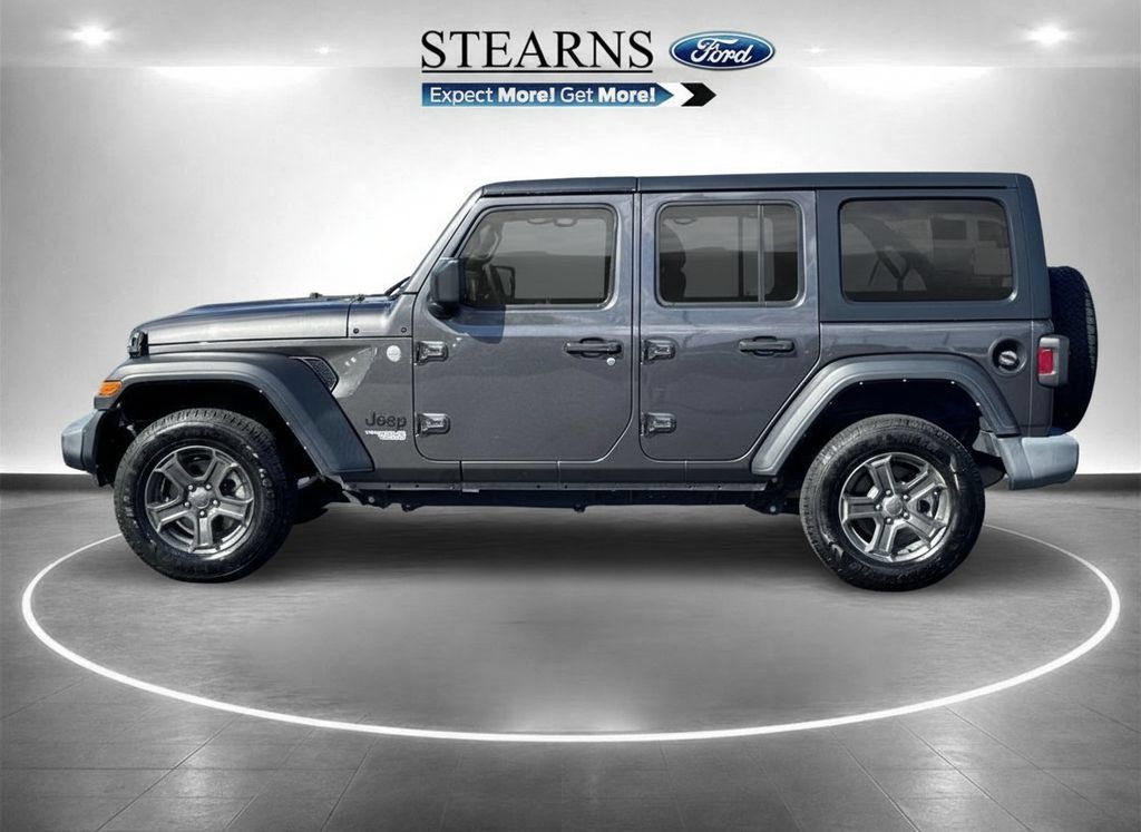 Used 2021 Jeep Wrangler Unlimited Sport AWD/4WD image 3