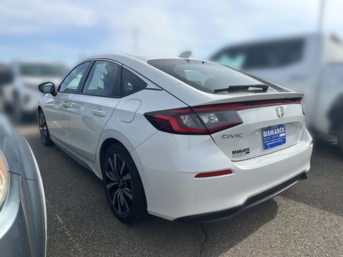 Used 2024 Honda Civic EX-L image 4