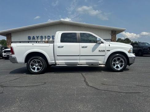 Used 2016 RAM 1500 Laramie w/ Convenience Group AWD/4WD image 7