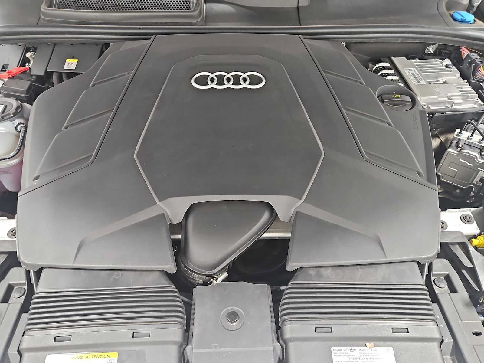 Used 2023 Audi Q8 Prestige AWD/4WD image 39