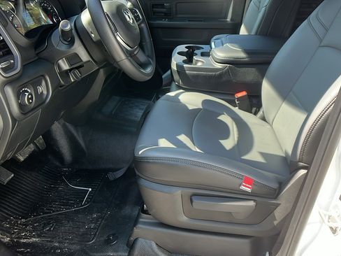 New 2026 RAM 4500 Tradesman w/ Chrome Appearance Group image 17