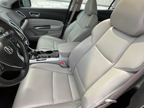 Used 2020 Acura TLX FWD image 33